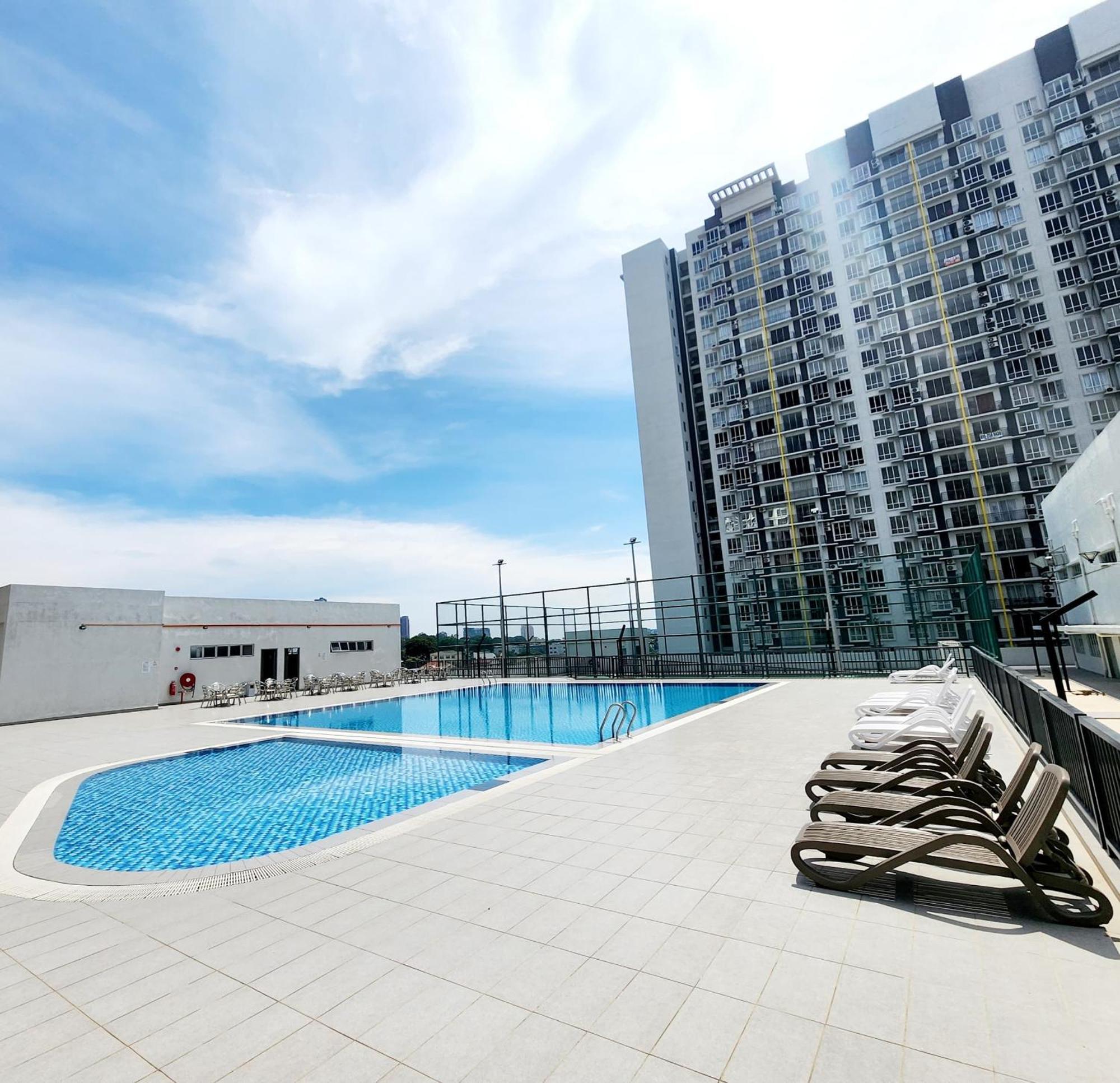 Malacca Spacious 3Bedroom Wifi Carpark Exterior photo