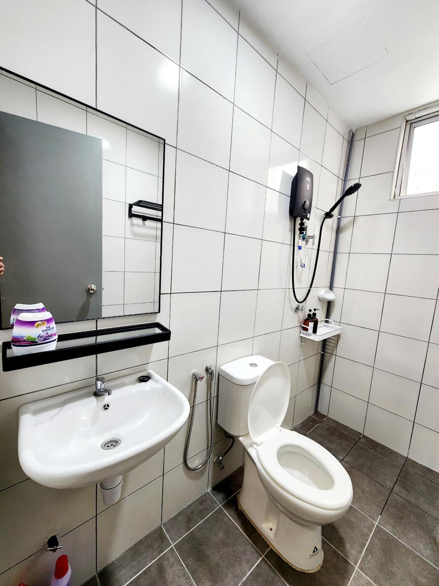 Malacca Spacious 3Bedroom Wifi Carpark Exterior photo